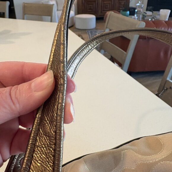 Coach Signature Poppy Large Tan Handbag - Pre-Owned - Picture 8 of 11